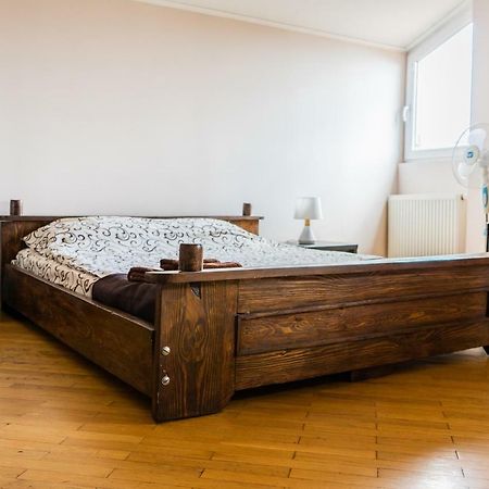 Hostel Villa Roma Lviv Buitenkant foto