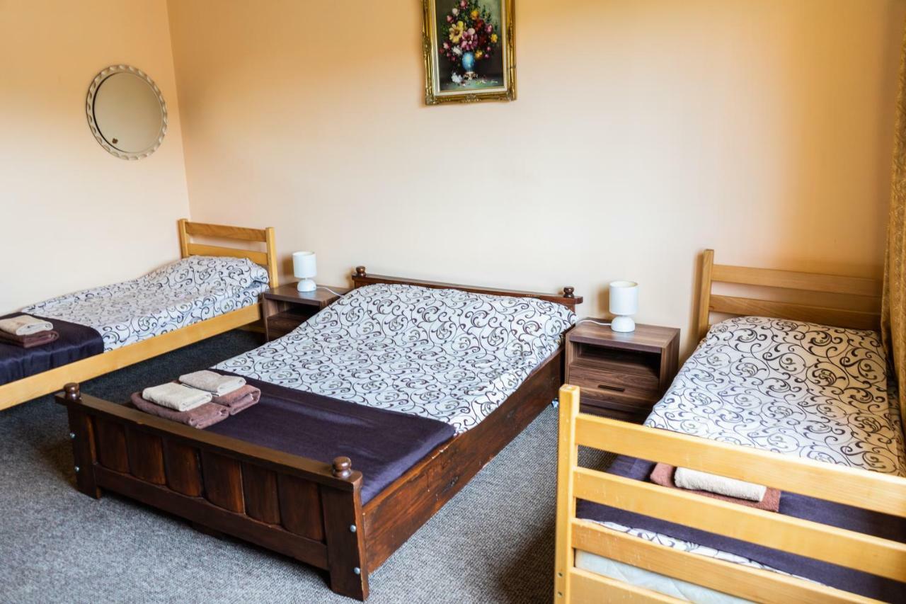 Hostel Villa Roma Lviv Buitenkant foto