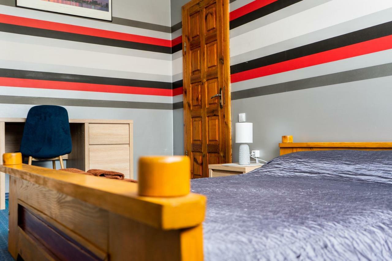 Hostel Villa Roma Lviv Buitenkant foto