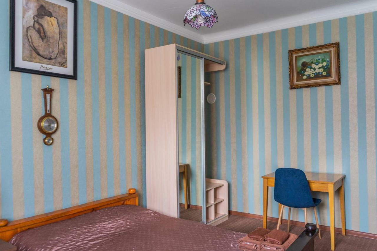 Hostel Villa Roma Lviv Buitenkant foto